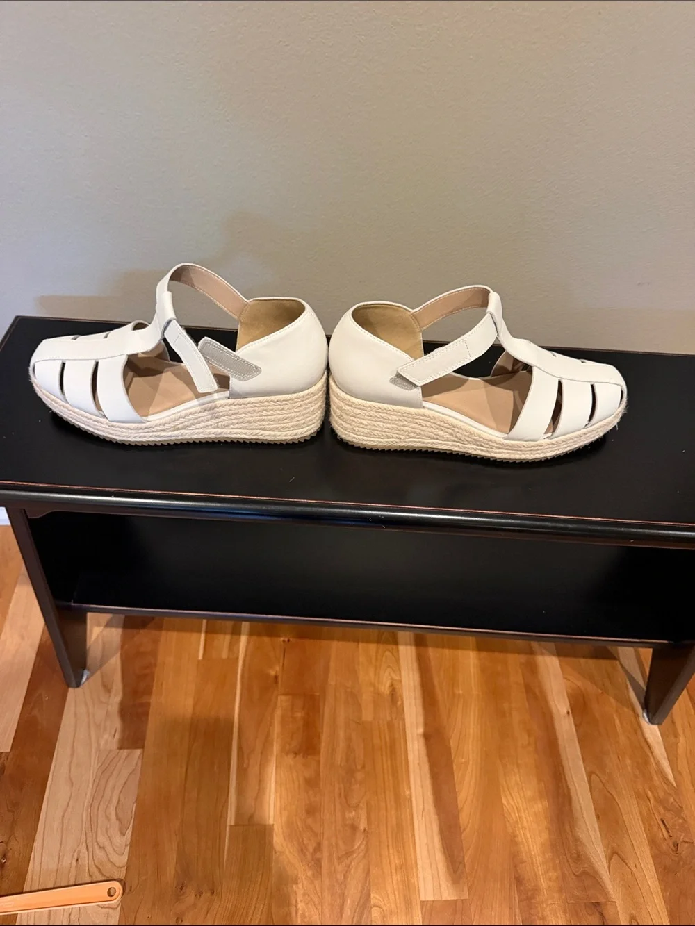 Eileen Fisher Cream Tilly Leather Espadrille Wedge Sandal Sz 9. Never worn. New